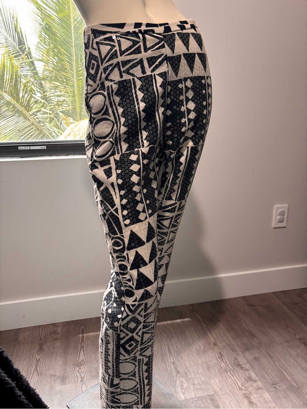 Printed High-Rise Stretch Leggings in Black & Cream